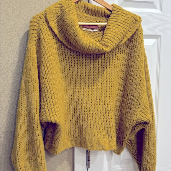 Anthropology Cozy Mustard Turtleneck Sweater size small - Picture 4 of 11